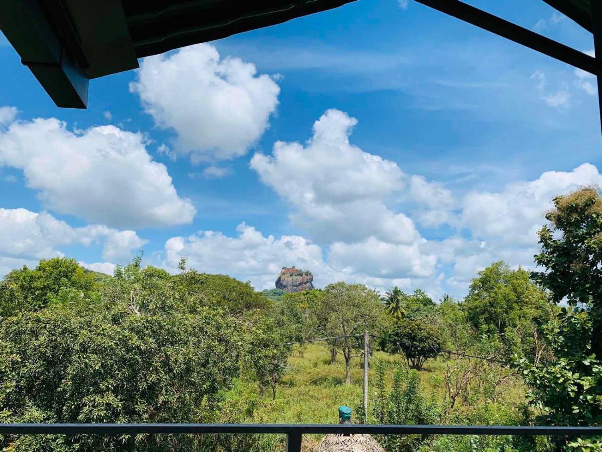מלון Sigiriya Rock Hide מראה חיצוני תמונה
