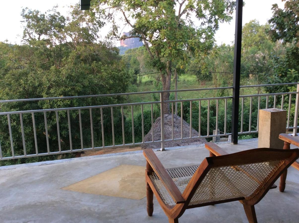 מלון Sigiriya Rock Hide מראה חיצוני תמונה